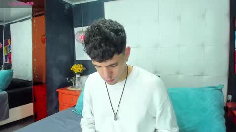 ---Matteo--- online show from October 4, 4:32 am