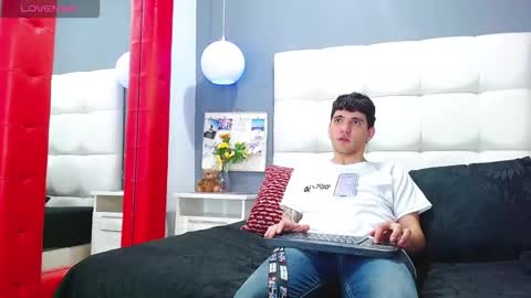 ---Matteo--- online show from October 30, 3:08 am