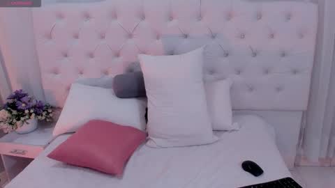 Snapshot of matthew_velez chatting on October 24, 5:31 pm Matthew online show from October 24, 5:31 pm