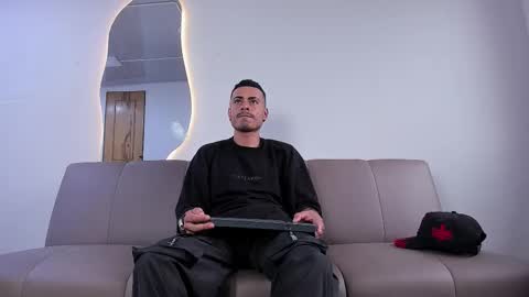 Matthew online show from November 27, 6:21 pm