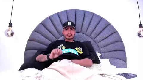 Matthew online show from November 28, 6:54 pm