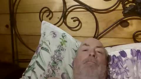 Snapshot of matthewwatson287 chatting on October 6, 1:52 pm matthewwatson287 online show from October 6, 1:52 pm