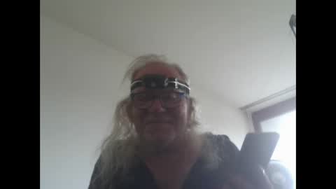 Snapshot of matthy60 chatting on September 10, 10:48 am Matthias online show from September 10, 10:48 am