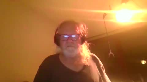 Snapshot of matthy60 chatting on September 28, 10:04 pm Matthias online show from September 28, 10:04 pm