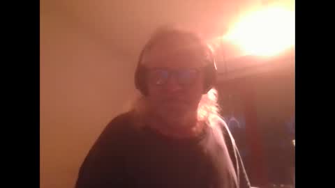 Snapshot of matthy60 chatting on October 8, 5:05 am Matthias online show from October 8, 5:05 am