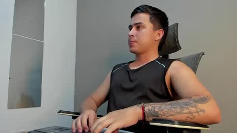 mattiwsmorris_ online show from December 5, 6:11 am