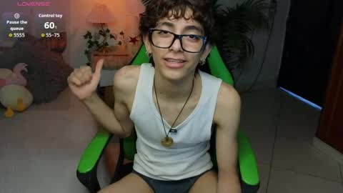 matty_spark online show from May 31, 1:40 pm