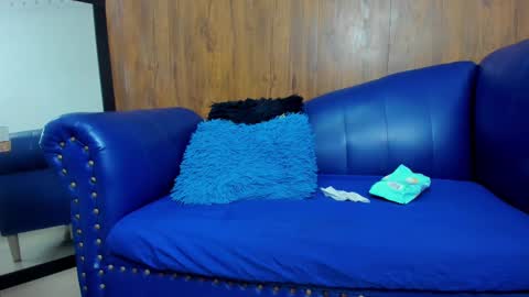 Snapshot of mature_beautiful chatting on February 13, 2:52 pm Lucy online show from February 13, 2:52 pm