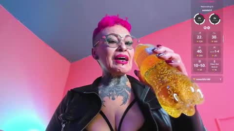 mature_hardcore online show from February 1, 4:33 am