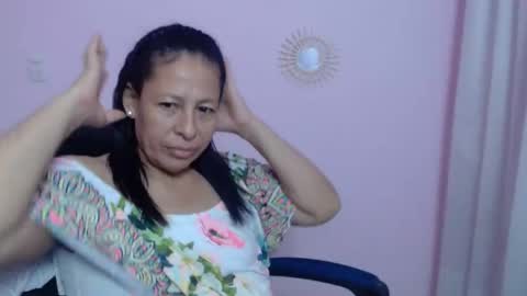 Snapshot of mature_martina_ chatting on January 29, 8:08 am Martina online show from January 29, 8:08 am