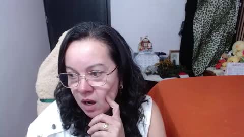 Sonia online show from November 25, 9:37 pm