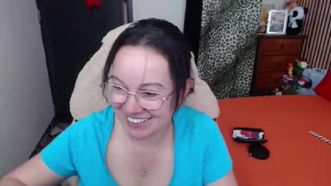 Sonia online show from December 3, 3:32 pm