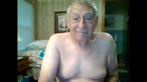 Snapshot of maturecouple1954 chatting on September 11, 11:32 am SXECPL55 at G mail Dot Com online show from September 11, 11:32 am
