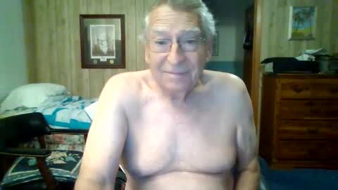Snapshot of maturecouple1954 chatting on October 30, 11:11 am SXECPL55 at G mail Dot Com online show from October 30, 11:11 am
