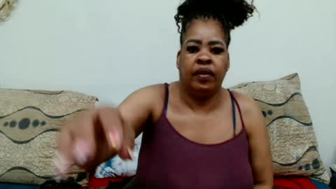 Snapshot of maturedbootyqueen chatting on June 14, 11:34 am QUEEN online show from June 14, 11:34 am