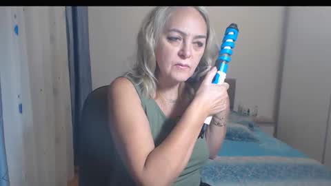 maturediana online show from October 27, 2:59 am