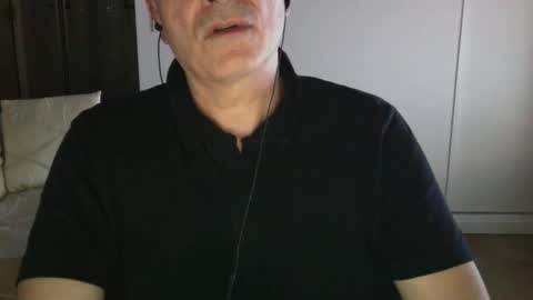 maturehotman online show from December 5, 7:49 pm