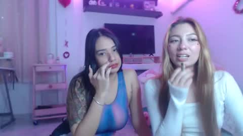 Mau and Lauren online show from February 25, 3:10 pm