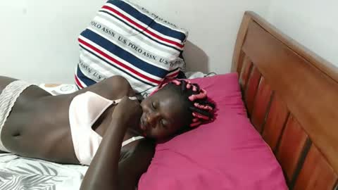 moh online show from October 25, 8:36 pm