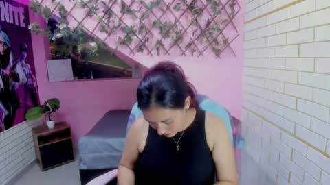 maurakloss303av online show from December 21, 8:16 pm