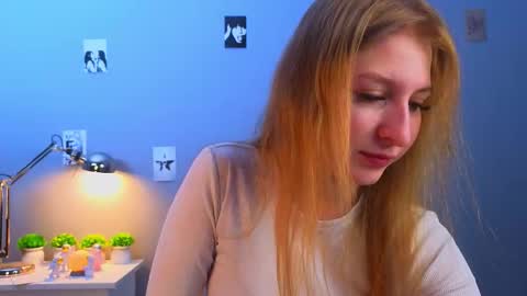 maureencoombs online show from November 24, 4:12 am