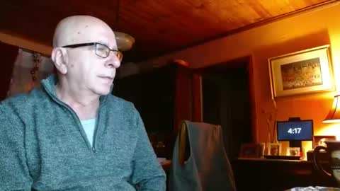 Snapshot of mauriceandre chatting on February 16, 9:15 am Maurice online show from February 16, 9:15 am