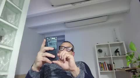 mauro1971 online show from November 18, 12:20 pm