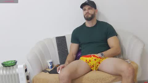 mauro_real_man online show from November 15, 6:48 pm