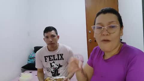 mauroluxandra online show from January 6, 7:28 pm