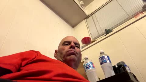 Snapshot of maverick7000 chatting on October 9, 3:15 am maverick7000 online show from October 9, 3:15 am