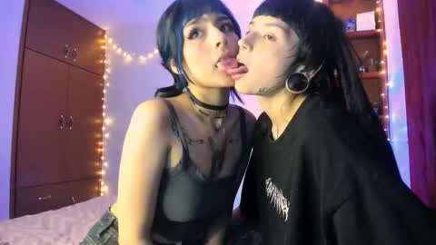 mavimist_ online show from January 18, 3:43 am