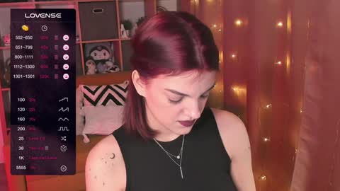 Mavis online show from December 12, 12:59 am