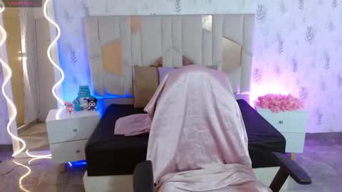 Snapshot of mavis_tay chatting on February 13, 11:39 am Mavis online show from February 13, 11:39 am