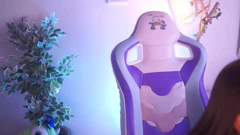 MAVY online show from February 14, 7:27 am