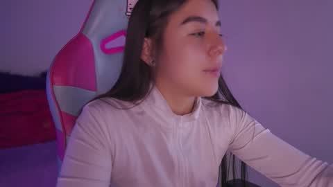 MAVY online show from February 18, 8:49 pm