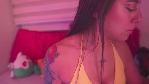 MAVY online show from February 21, 9:21 am