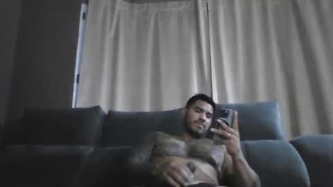 Max online show from April 2, 3:26 am