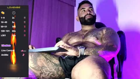 max__prada online show from October 17, 2:04 am