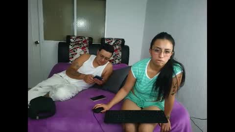 Snapshot of max_and_lilu2 chatting on April 13, 10:15 pm max and lilu2 online show from April 13, 10:15 pm