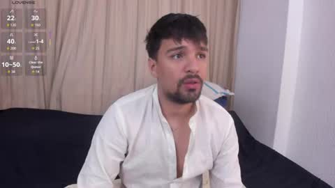 Snapshot of max_ed chatting on June 10, 8:46 am edward online show from June 10, 8:46 am