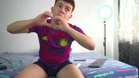 Max online show from November 23, 1:00 pm