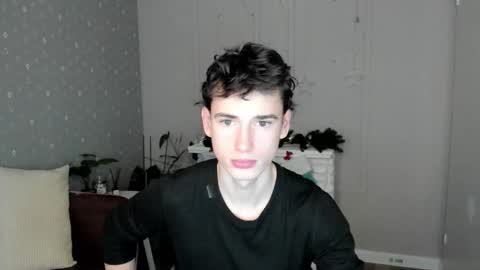 Snapshot of max_foks chatting on January 7, 7:55 am Max online show from January 7, 7:55 am