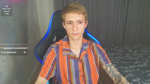 Max Gen with tats 24years  And Ethan without tats 20 years online show from January 30, 12:29 am