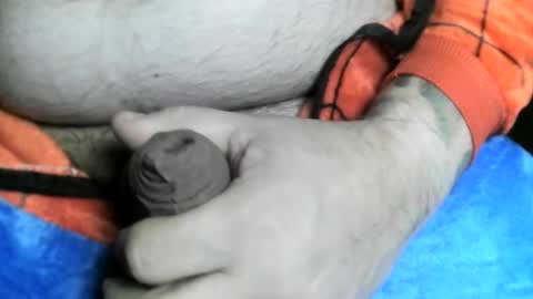 Snapshot of max_gv chatting on June 21, 2:36 am max_gv online show from June 21, 2:36 am