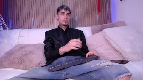 Max online show from February 17, 12:45 pm