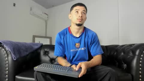 max_jowel online show from January 13, 4:07 am