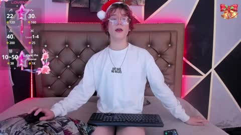 Max lover1 online show from December 24, 3:37 pm