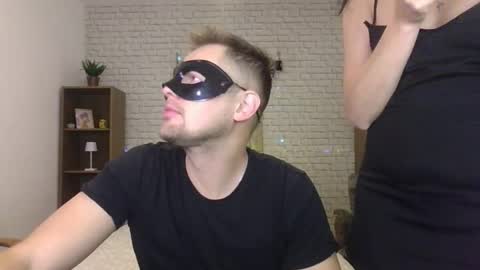 Max  Aliya online show from October 1, 7:25 am