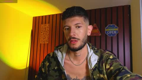 Max Taylor online show from October 25, 2:08 am