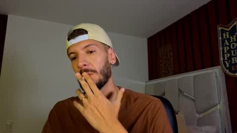 Max Taylor online show from November 18, 3:23 am